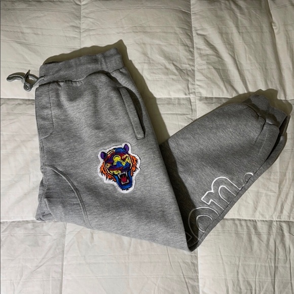 Great condition used ICON Sweat Suit - Picture 2 of 7